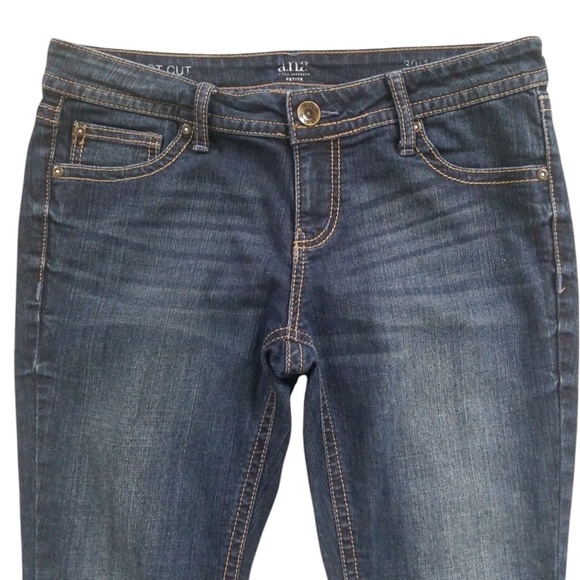 A.N.A. Women's Petite Mid-Rise Bootcut Jeans Size 10 Petite - Picture 4 of 13